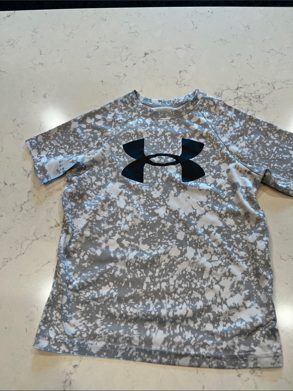 Under Armour Gray & White Speckle Performance Tee with Black Logo